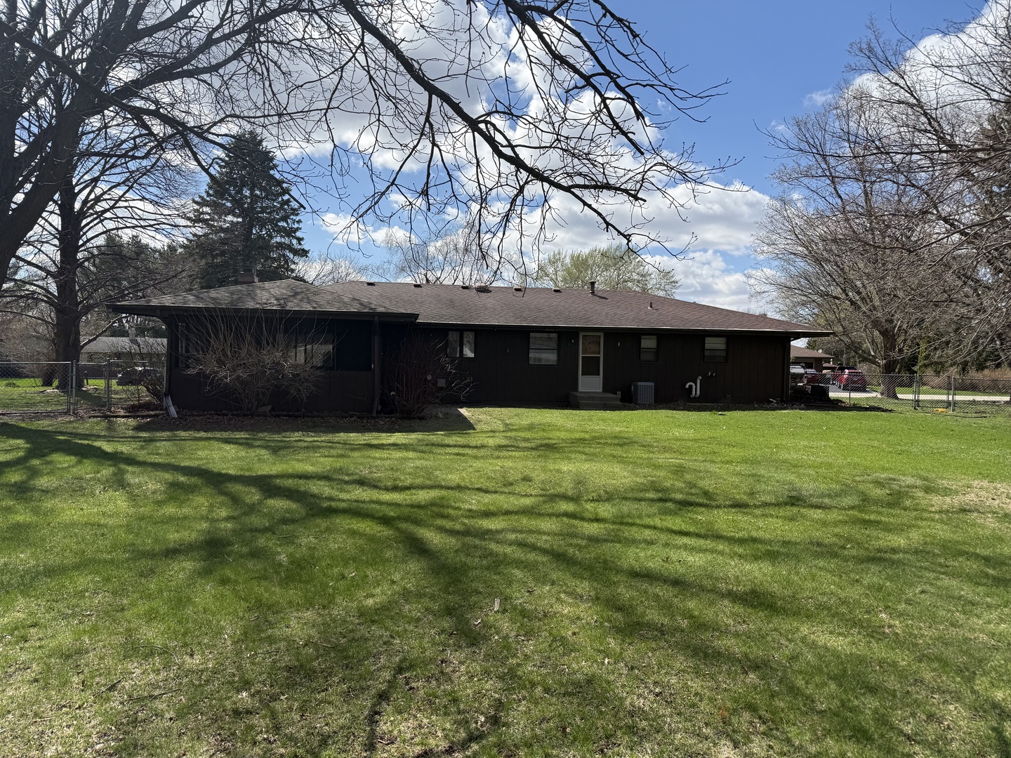 850 Palau Parkway, Rockford, IL