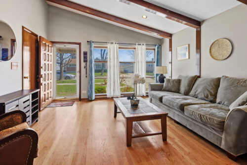 2664 S Craig Drive, Des Plaines, IL