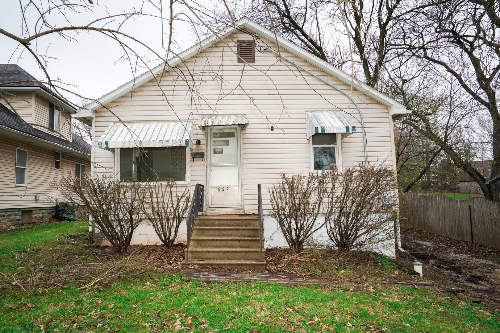 627 Manhattan Road, Joliet, IL