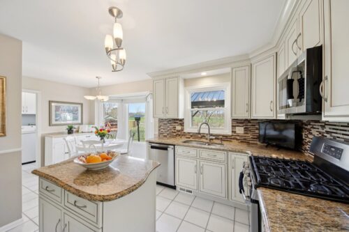 144 N Fiore Parkway, Vernon Hills, IL