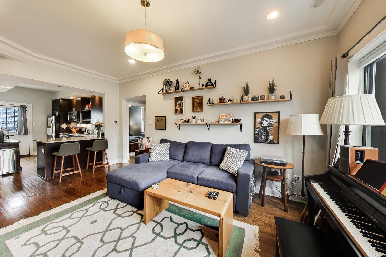 1408 W CATALPA Avenue #3, Chicago, IL