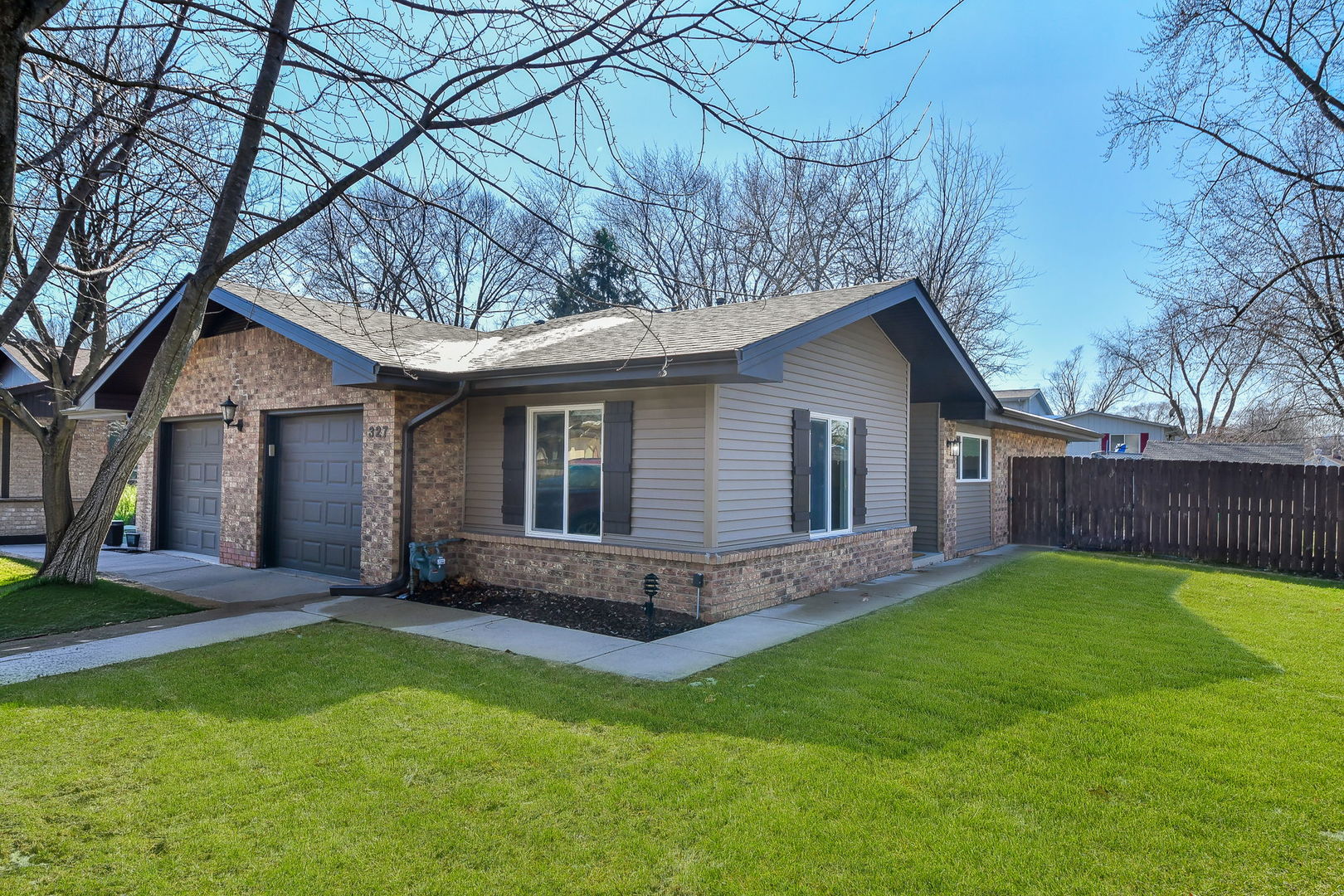 327 S Jackson Street, Batavia, IL