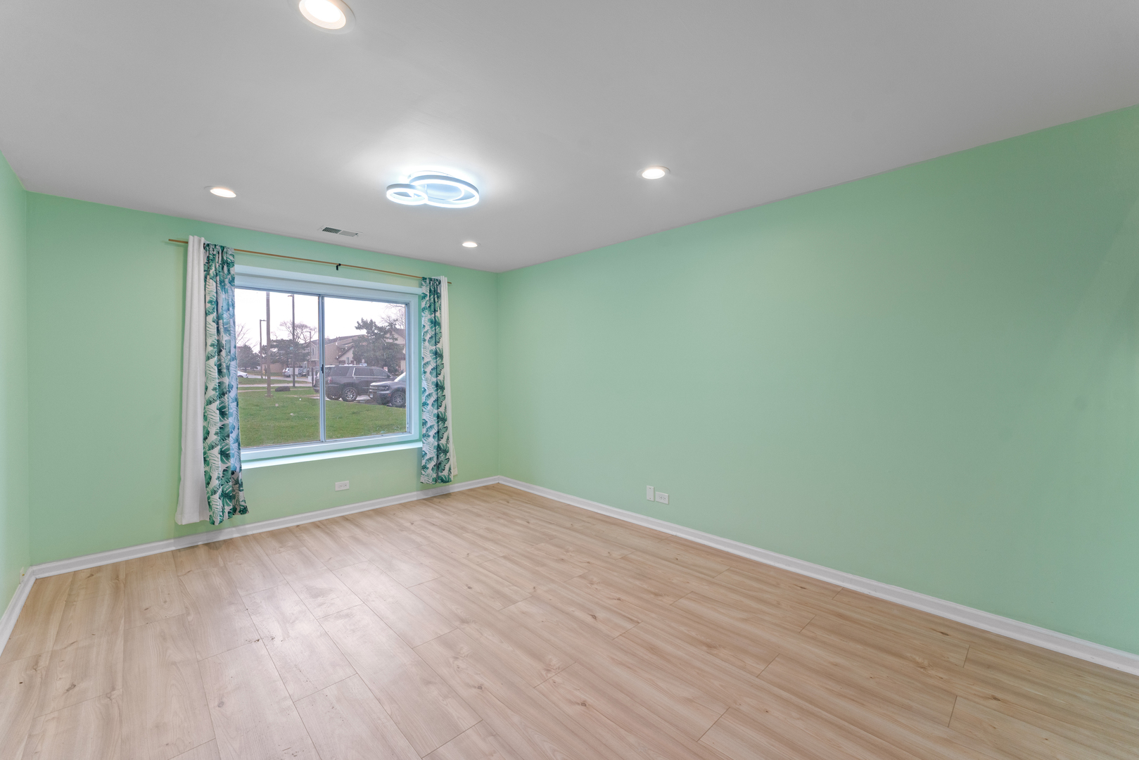 15D Fernwood Drive, Bolingbrook, IL