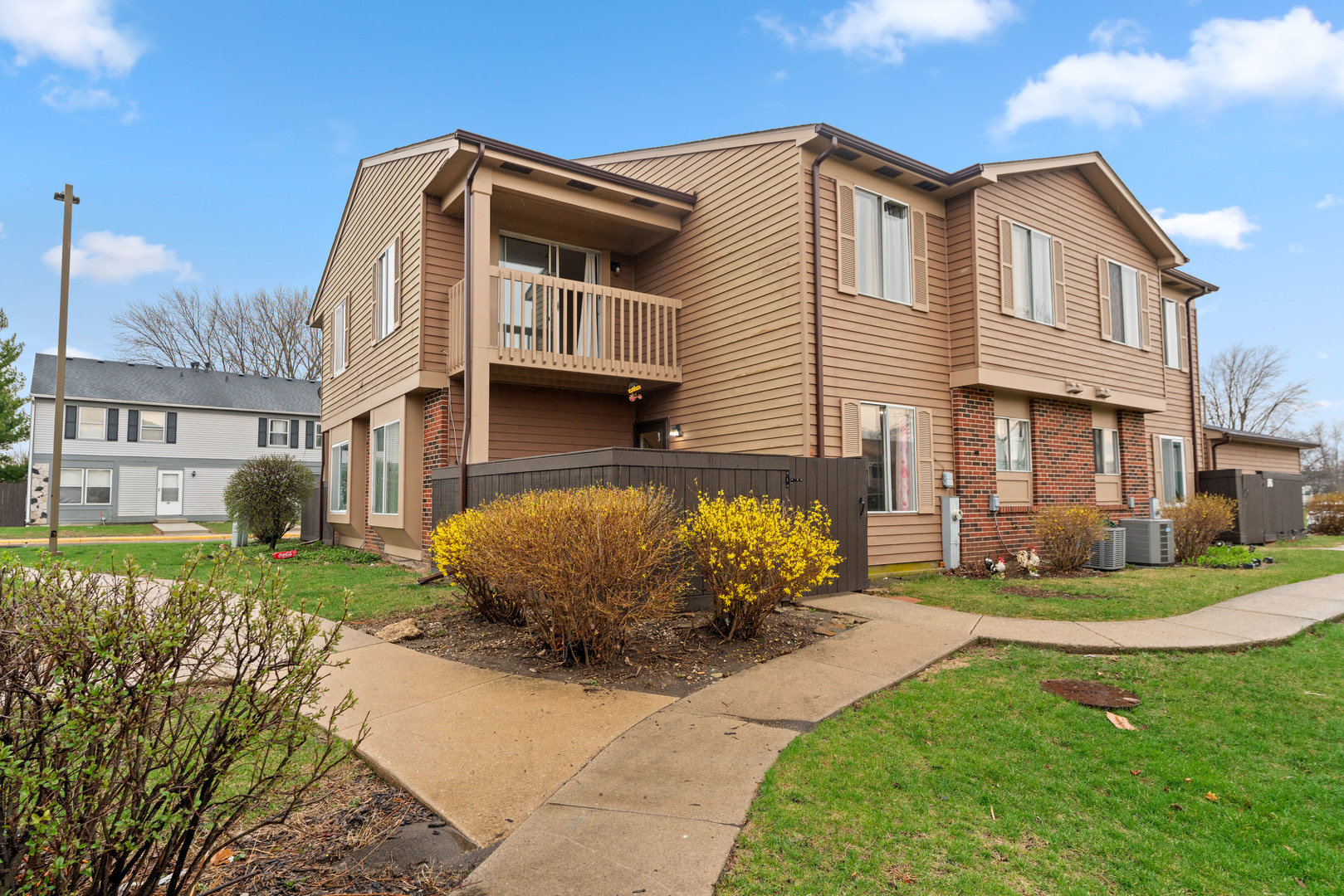 15D Fernwood Drive, Bolingbrook, IL