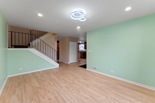 15D Fernwood Drive, Bolingbrook, IL