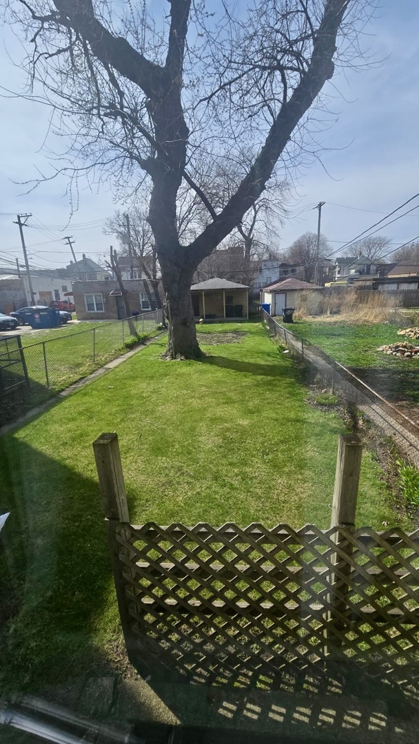 6836 S Calumet Avenue, Chicago, IL