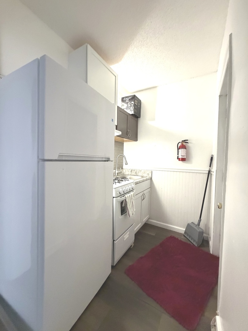 1335 E 9th Street, Davenport, IA