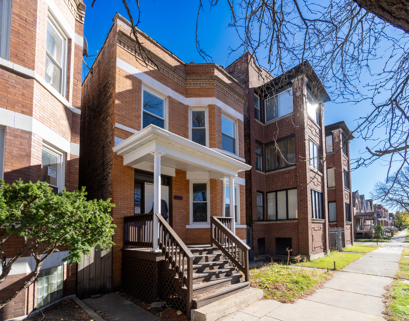 6961 S Eberhart Avenue, Chicago, IL