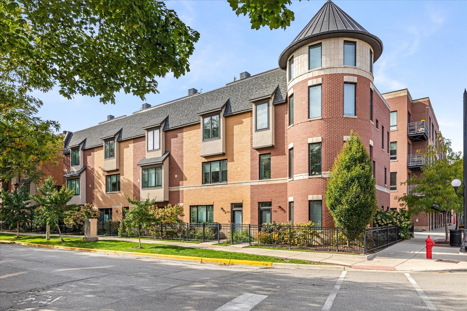 103 Home Avenue, Oak Park, IL