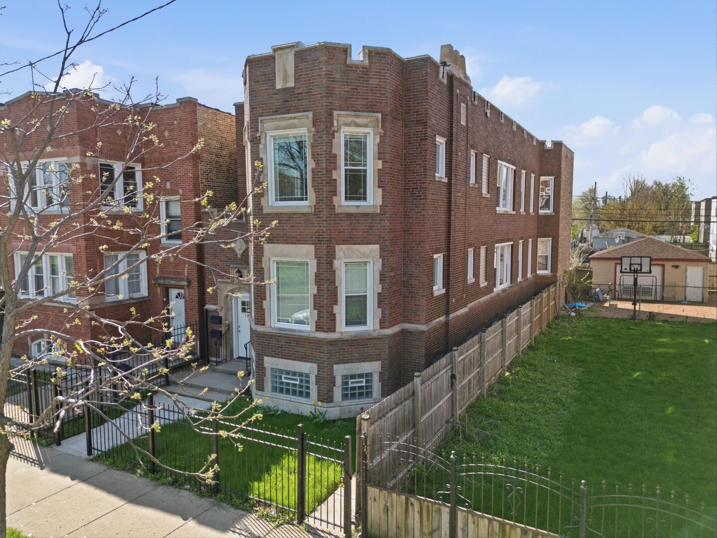 1847 W Garfield Boulevard, Chicago, IL