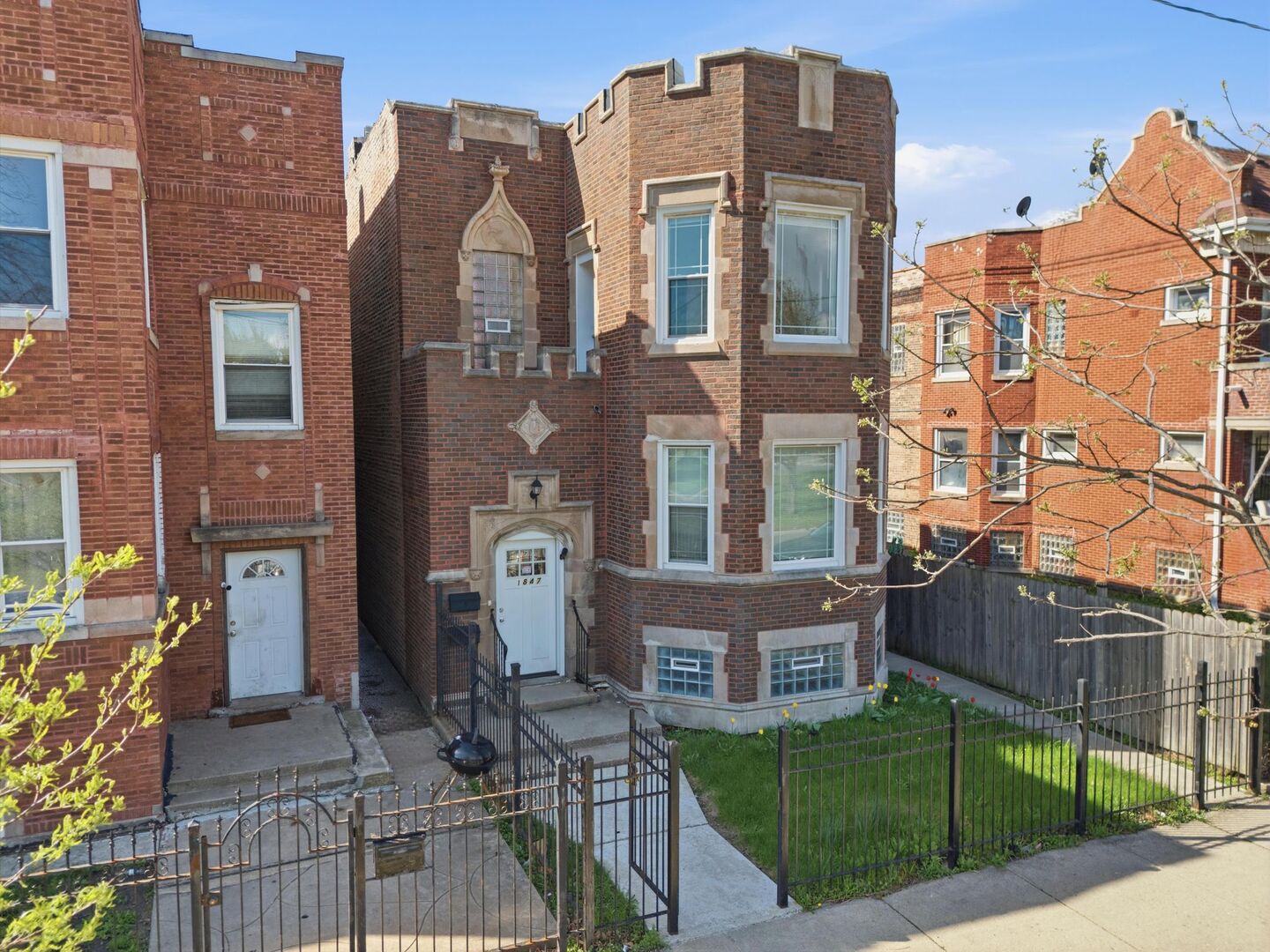 1847 W Garfield Boulevard, Chicago, IL
