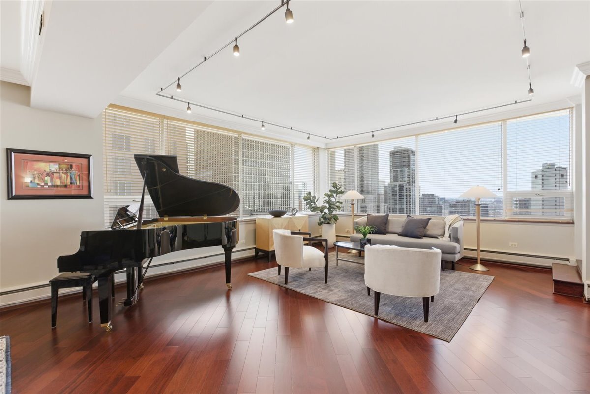 1000 N LAKE SHORE Plaza #30C, Chicago, IL