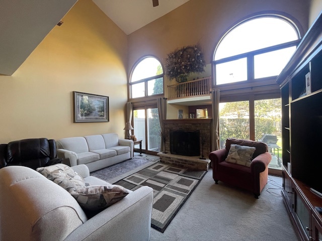 17321 Lakebrook Drive, Orland Park, IL