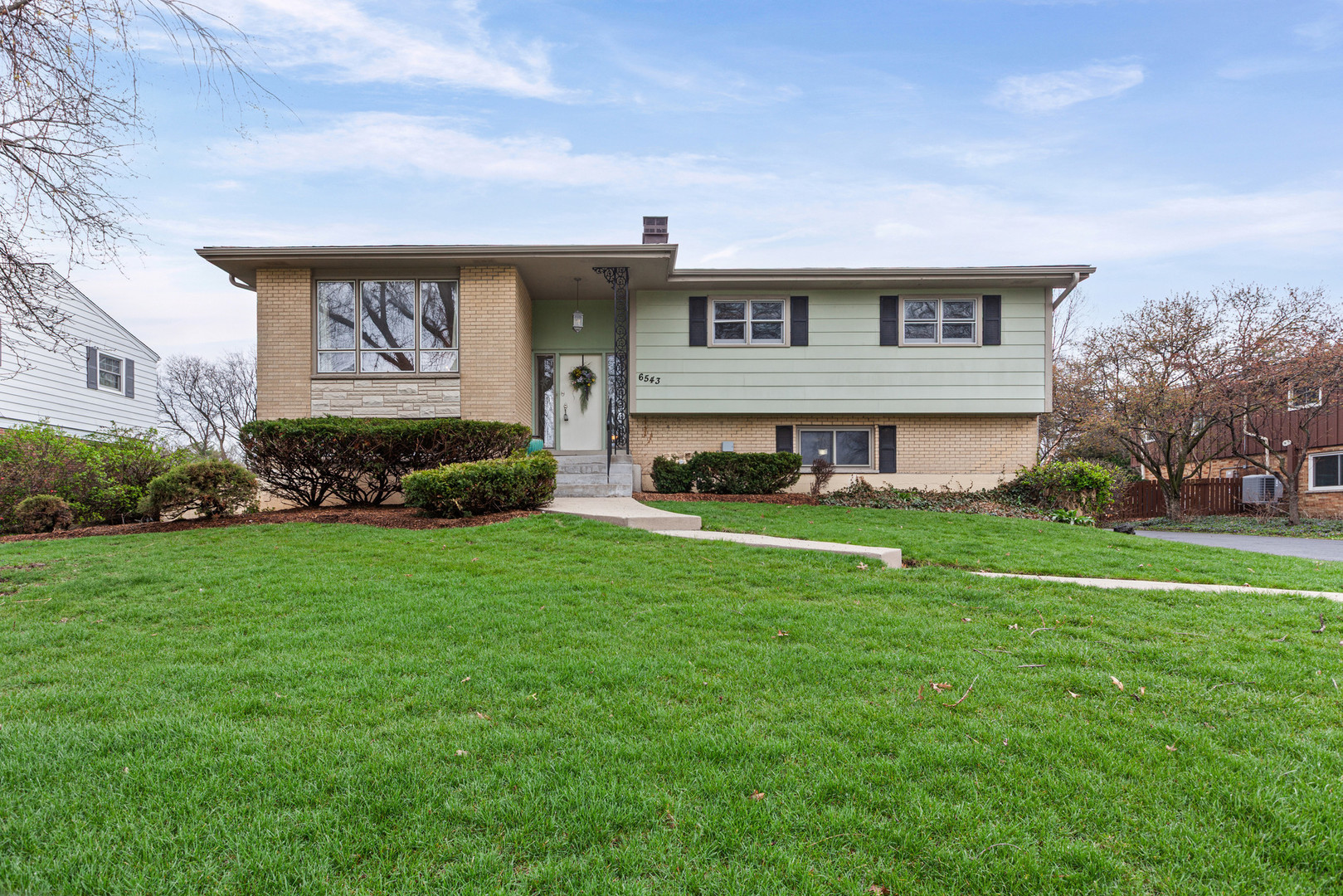 6543 Stough Street, Willowbrook, IL