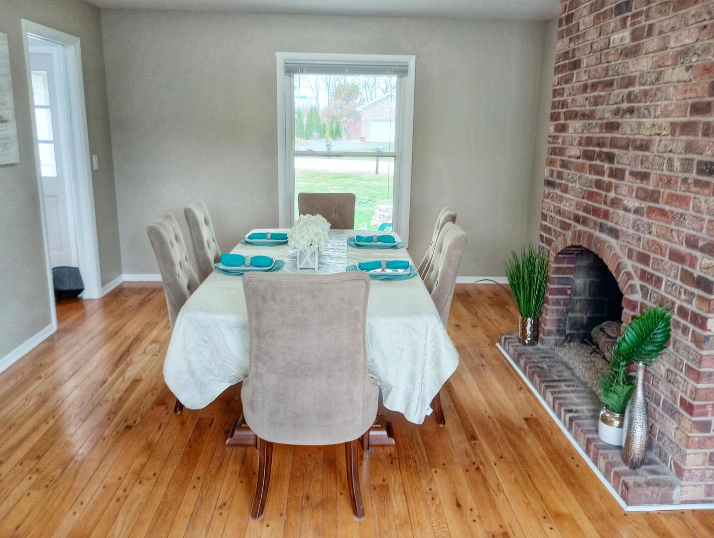 701 Deer Lane, Sleepy Hollow, IL