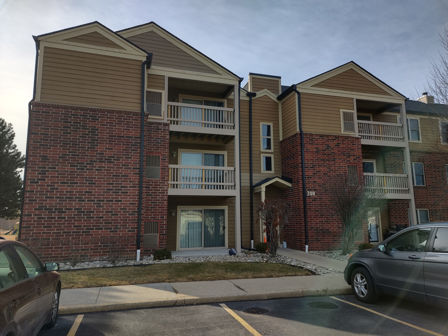 208 Glengarry Drive #304, Bloomingdale, IL
