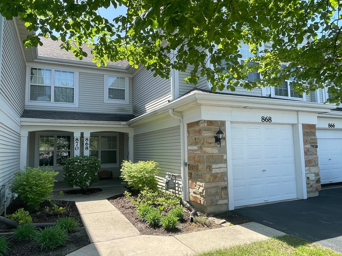 868 Brompton Court, Carol Stream, IL
