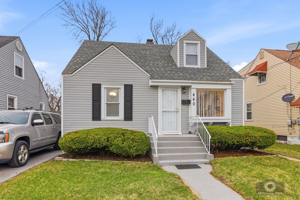 440 Engle Street, Dolton, IL