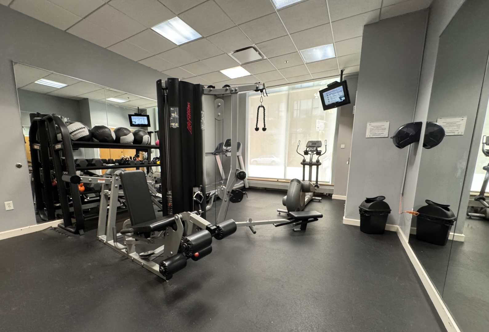 757 N Orleans Street #812, Chicago, IL