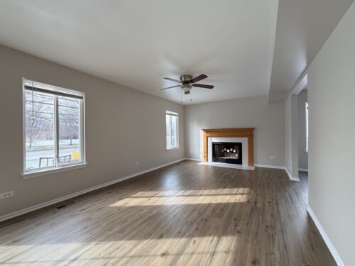 2811 Imperial Valley Trail, Aurora, IL