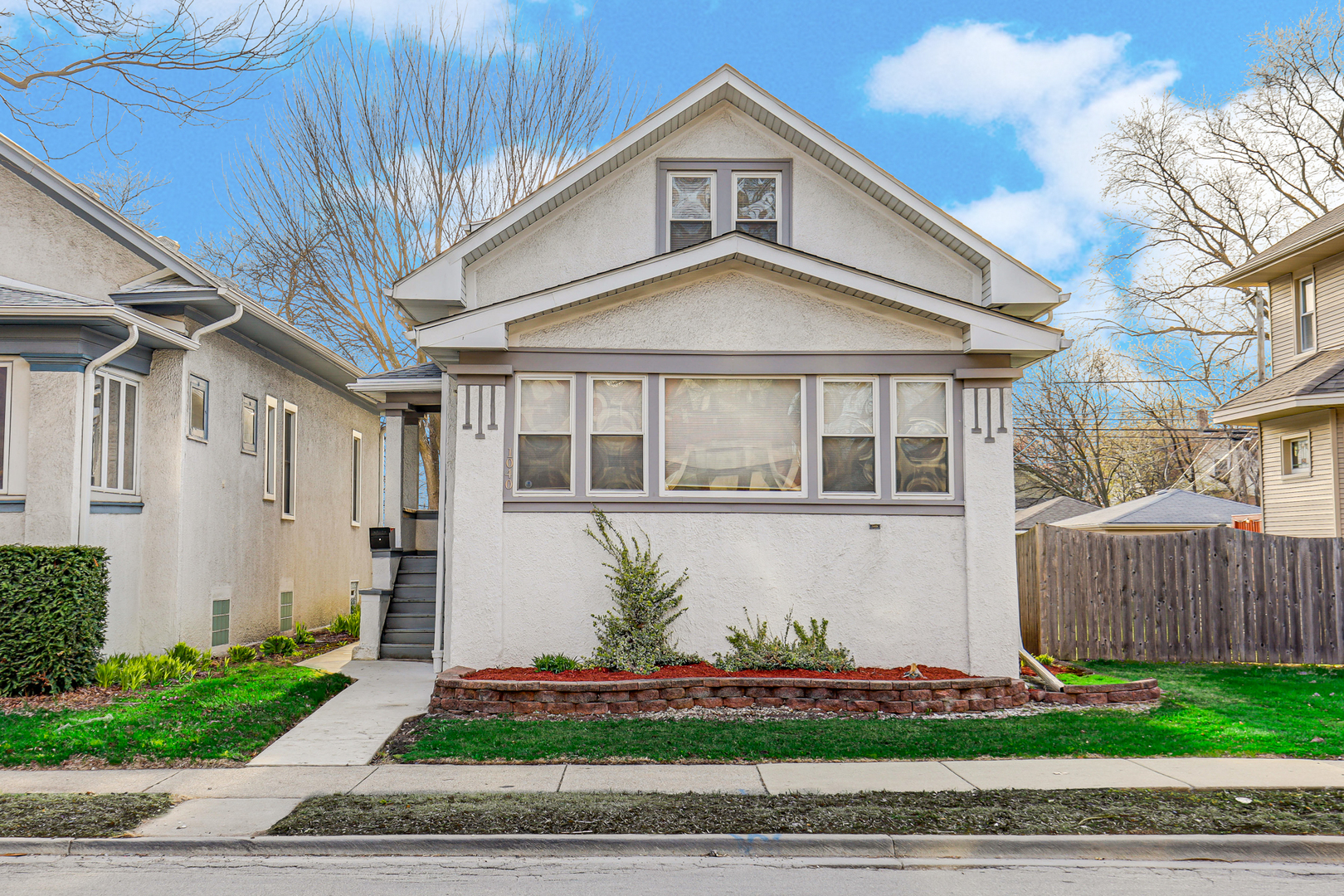 1040 N Austin Boulevard, Oak Park, IL