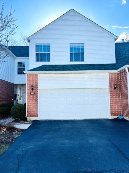 106 Pembroke Circle #106, Lake Bluff, IL