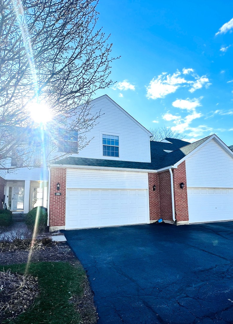 106 Pembroke Circle #106, Lake Bluff, IL