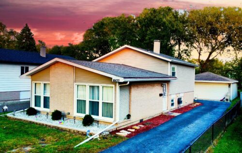 16637 Paulina Street, Markham, IL