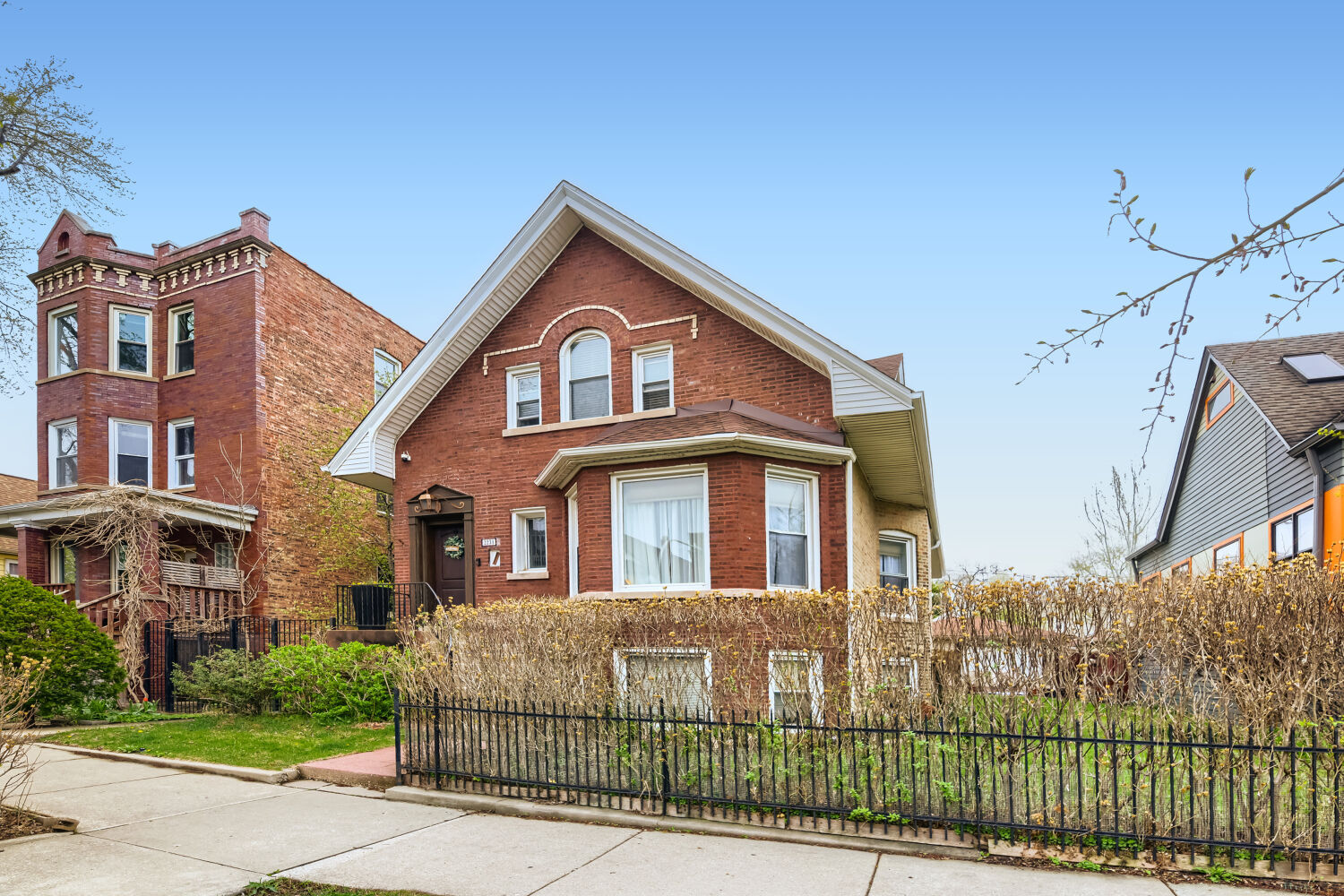 2231 N Lawndale Avenue, Chicago, IL