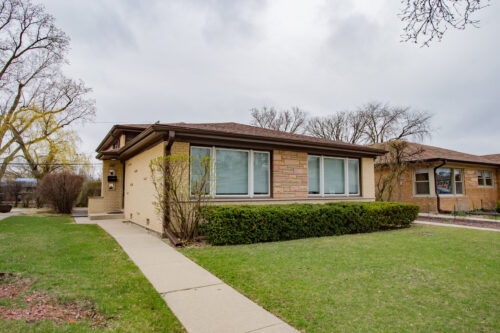 9235 Kildare Avenue, Skokie, IL