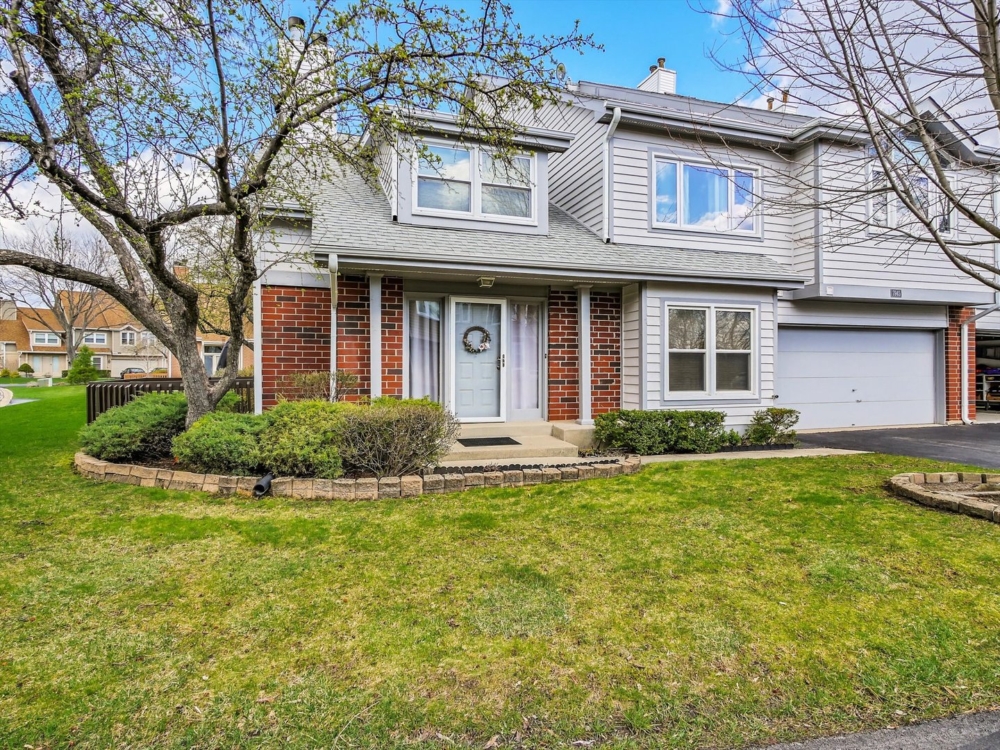 7945 Stewart Drive, Darien, IL