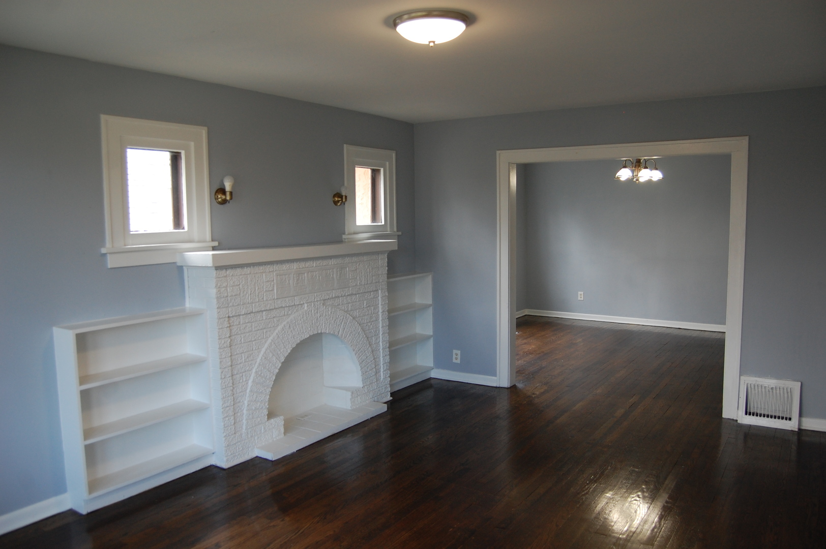 430 S Monterey Avenue, Villa Park, IL