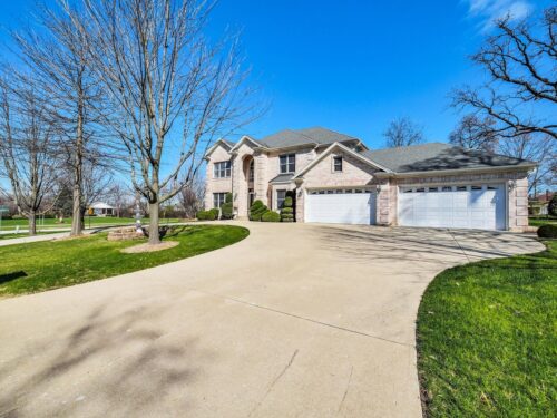 500 E Sherwood Drive, Addison, IL
