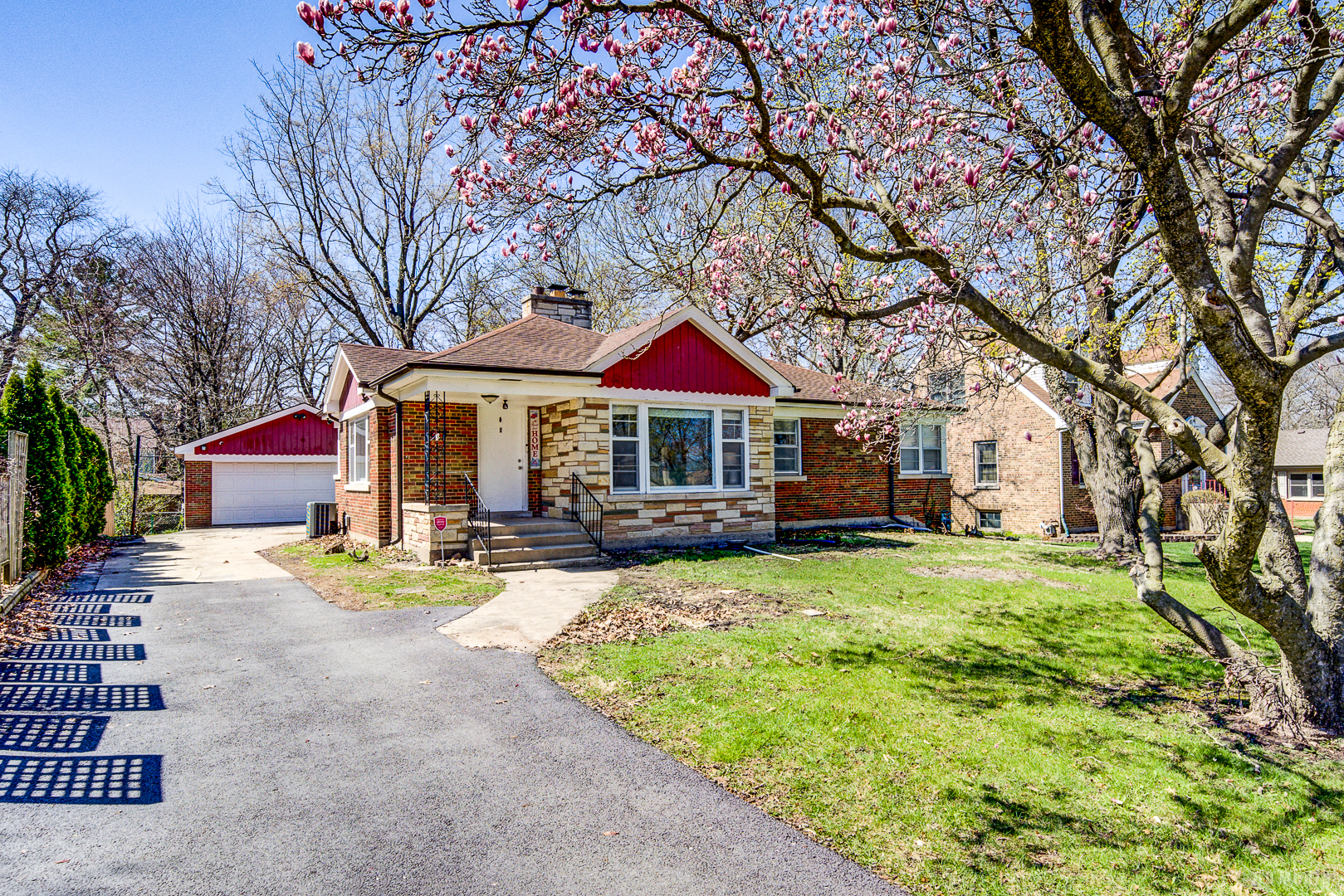 618 Dundee Avenue, Flossmoor, IL