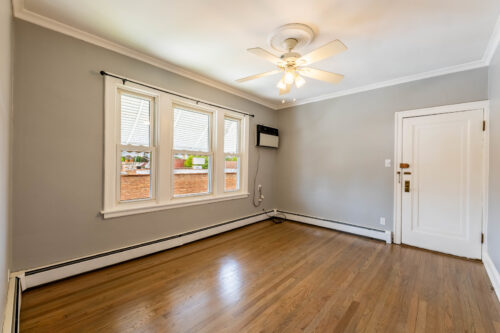 7041 W Addison Street #2R, Chicago, IL