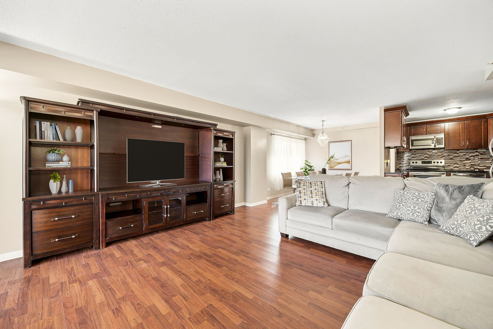 1800 Huntington Boulevard #412, Hoffman Estates, IL