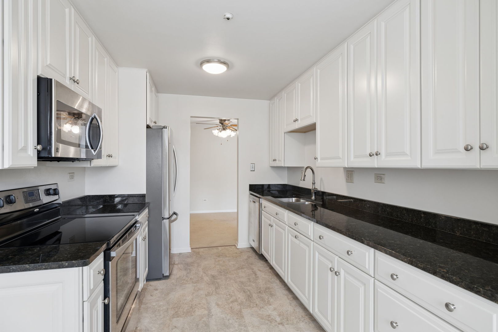 5851 Doe Circle #5851, Westmont, IL