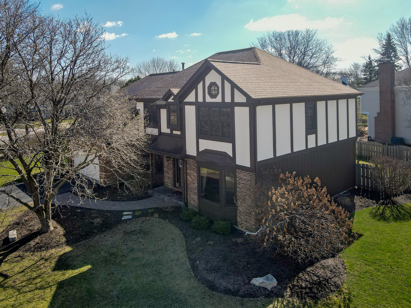 2012 Somerset Lane, Wheaton, IL