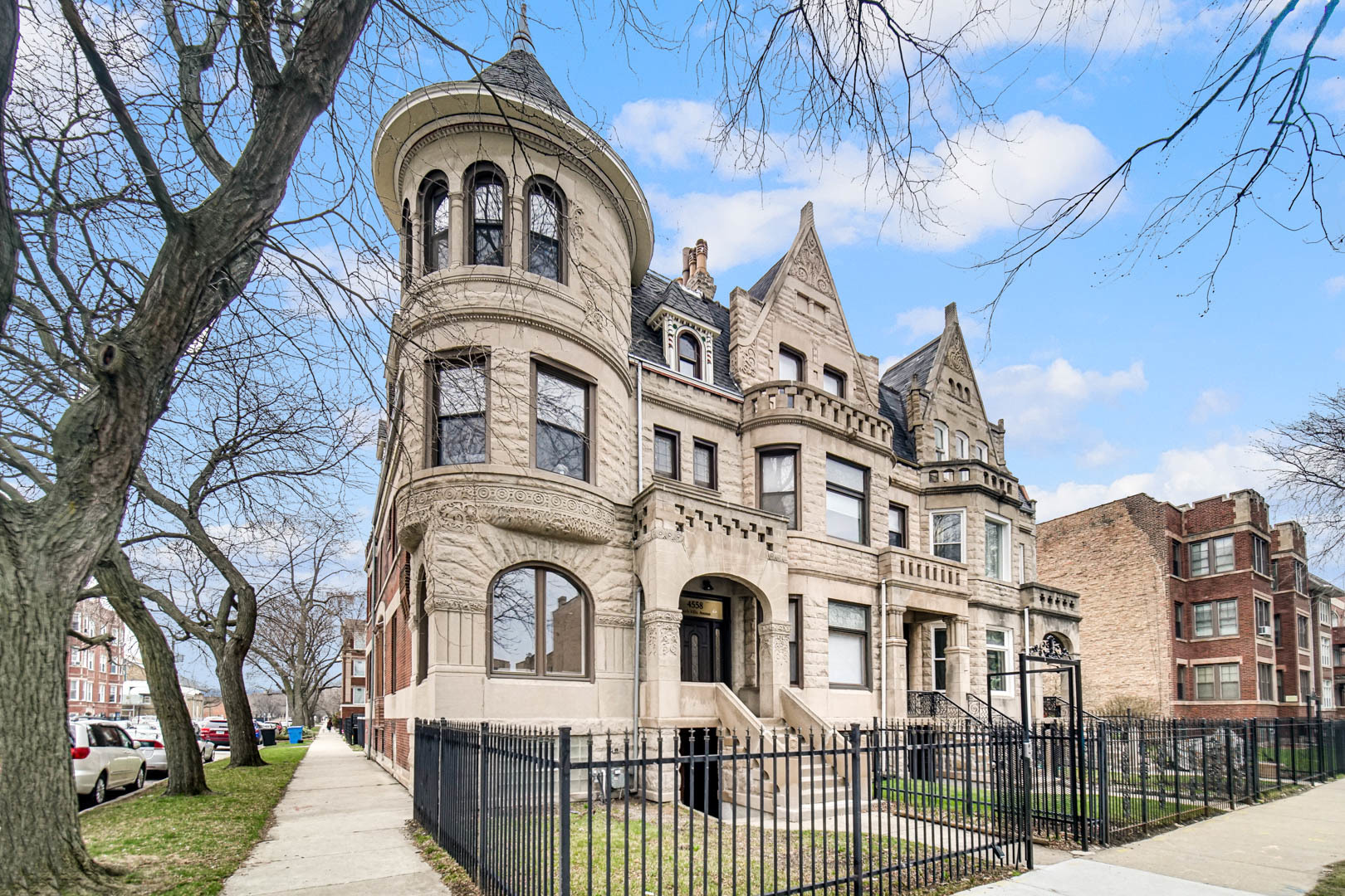 4558 S Ellis Avenue, Chicago, IL