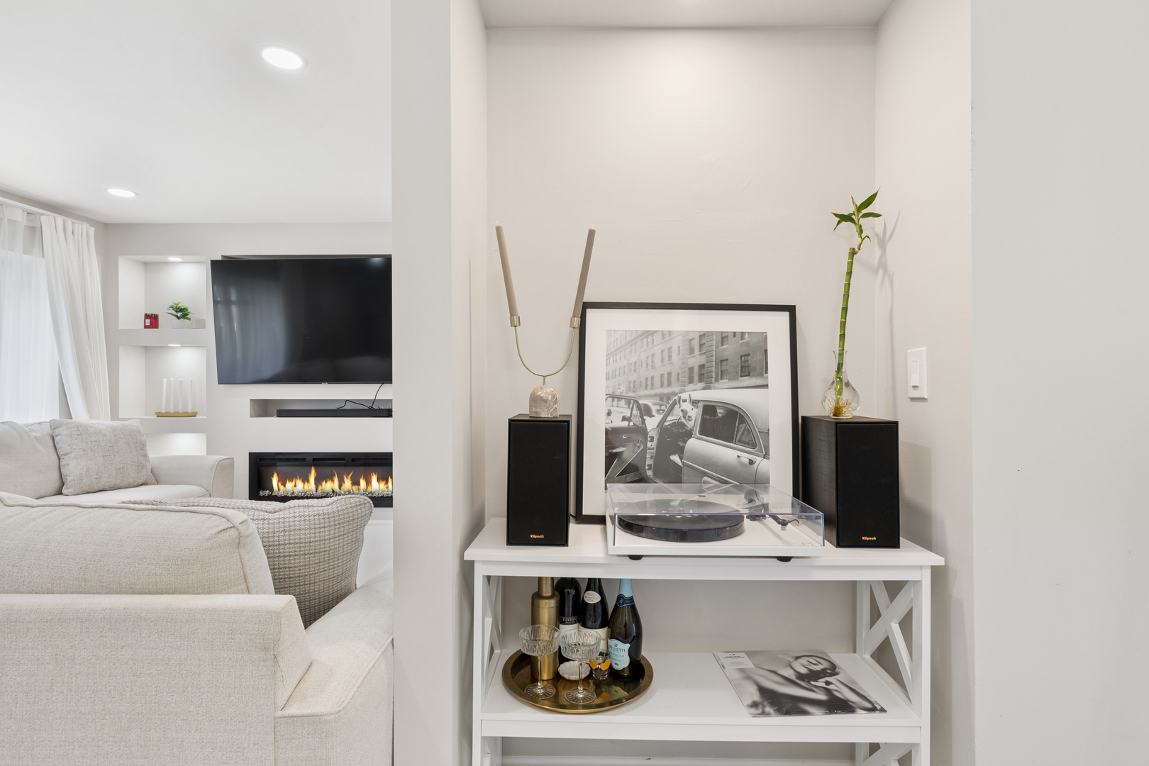 1936 Whitingham Lane, Hoffman Estates, IL