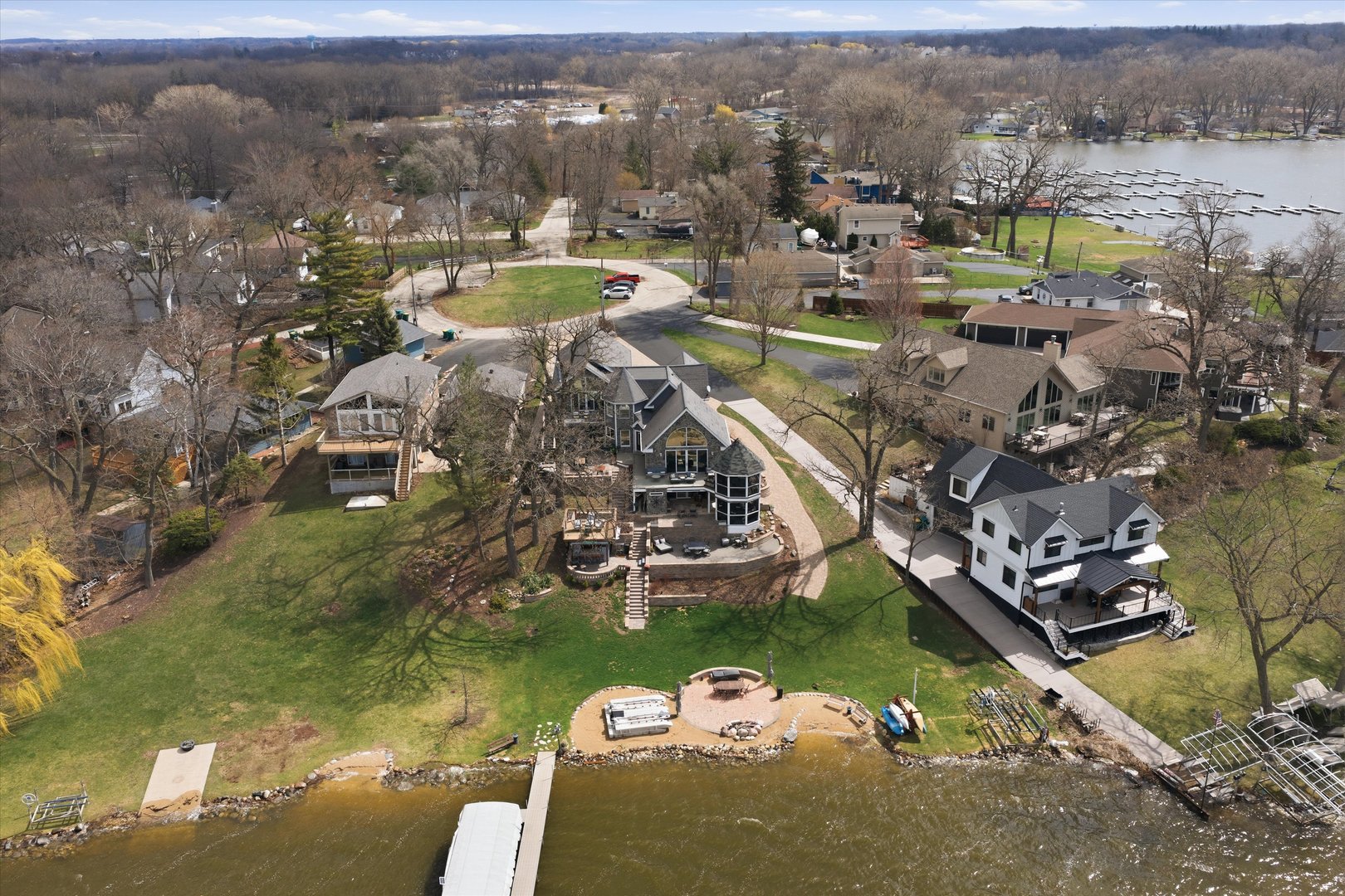 531 Circle Drive, Fox Lake, IL