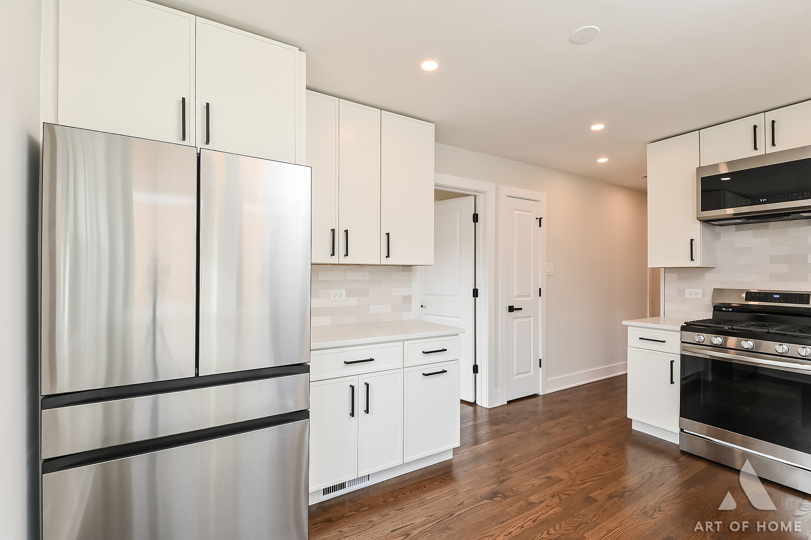 10455 S Whipple Street, Chicago, IL