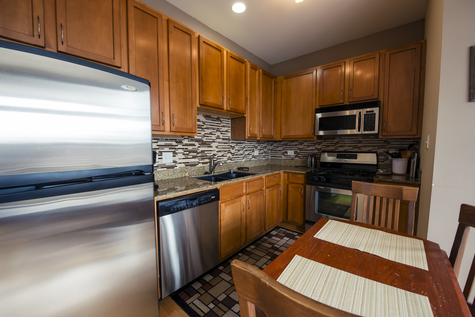 2933 N Clybourn Avenue #301, Chicago, IL