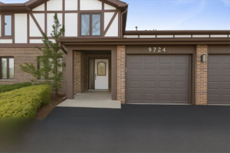 9724 W Creek Road #E2, Palos Park, IL
