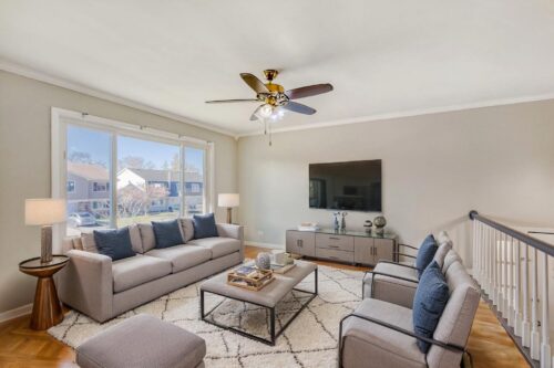 2058 Leeward Lane, Hanover Park, IL