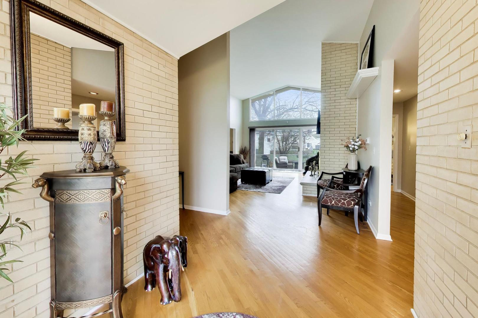 263 N Baynard Road, Addison, IL