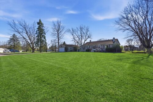 152 Holiday Drive, Somonauk, IL