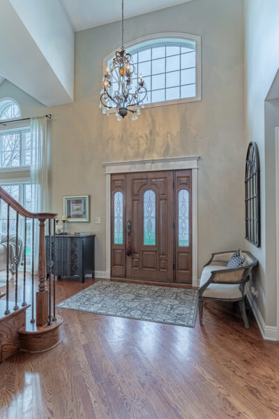 900 Christa Court, Elk Grove Village, IL