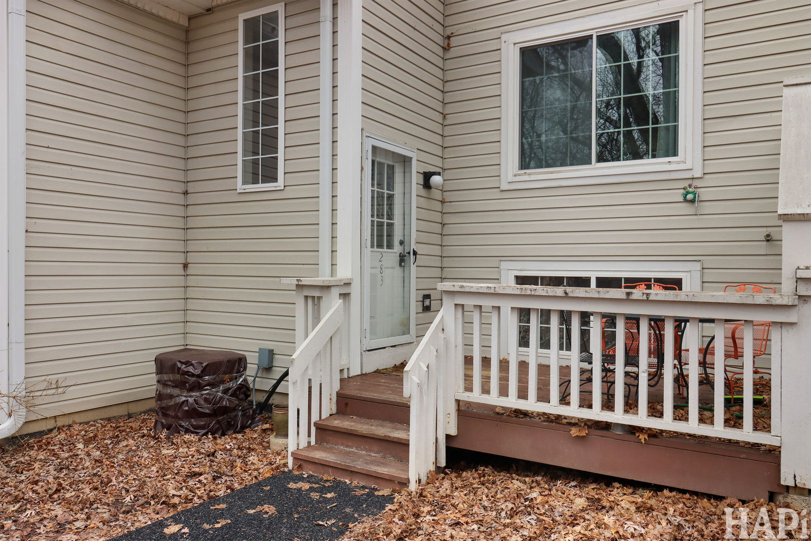 283 W Whispering Oaks Lane, Round Lake, IL