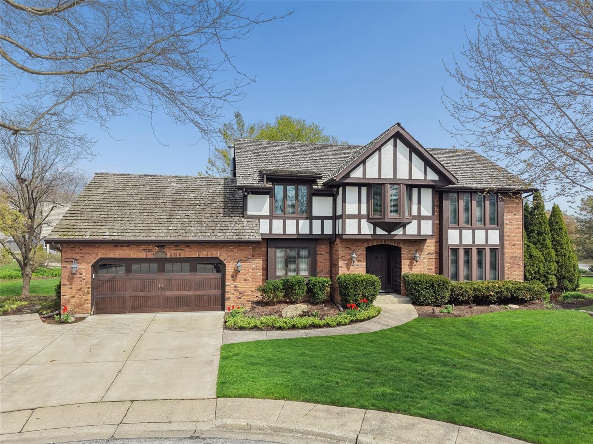 842 Furlong Drive, Libertyville, IL